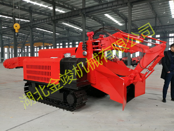 履帶刮闆扒渣機3.jpg