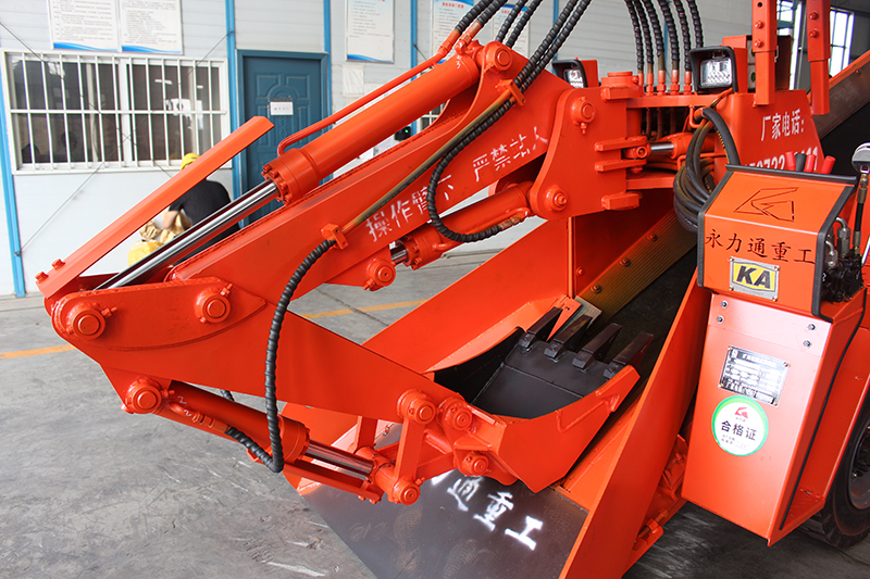 扒渣機型号.jpg 扒渣機型号.jpg